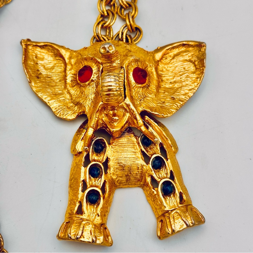 Vintage 60s 70s D&E JULIANA Elephant Statement Pendant - Picture 7 of 16